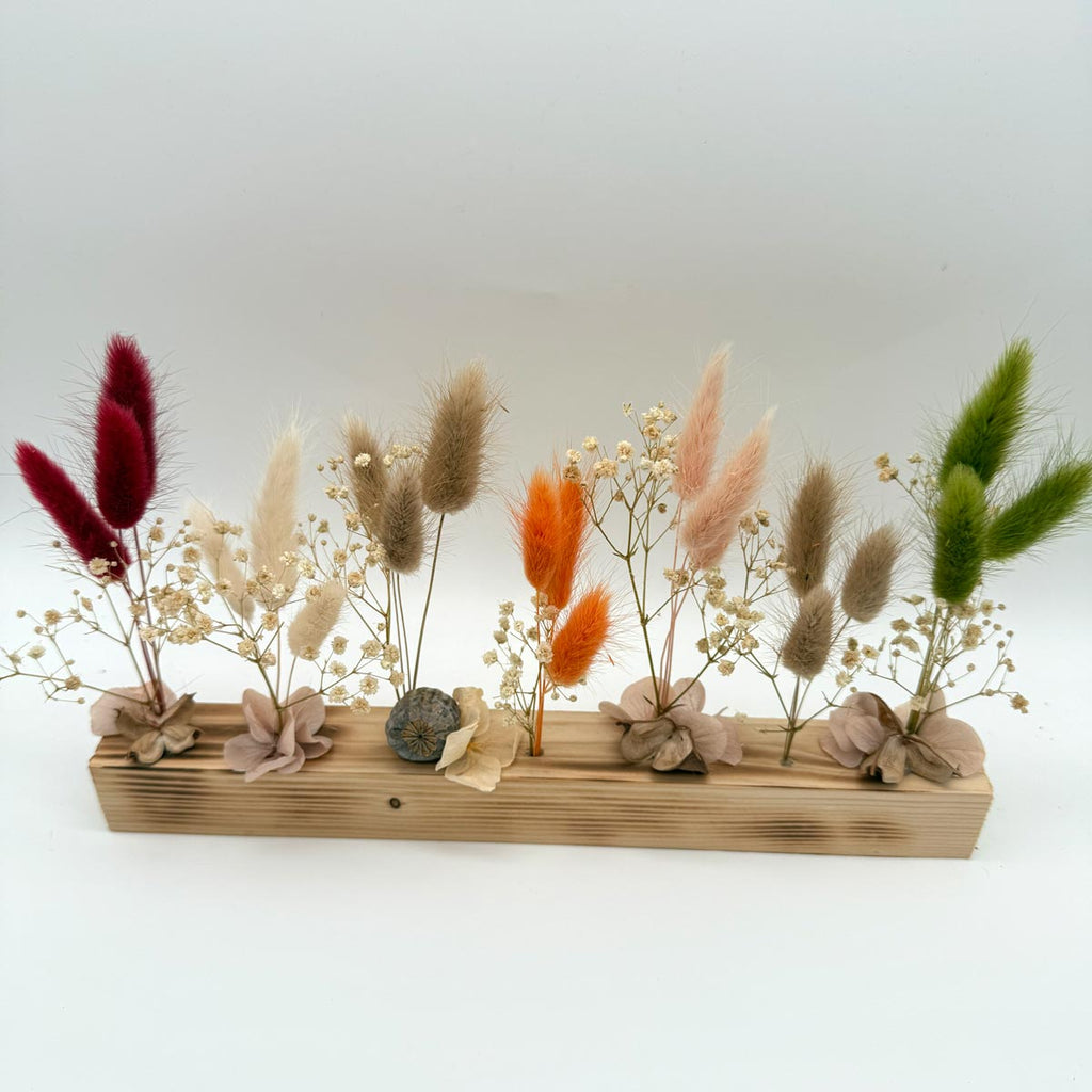 Barre fleurie avec fleurs séchées