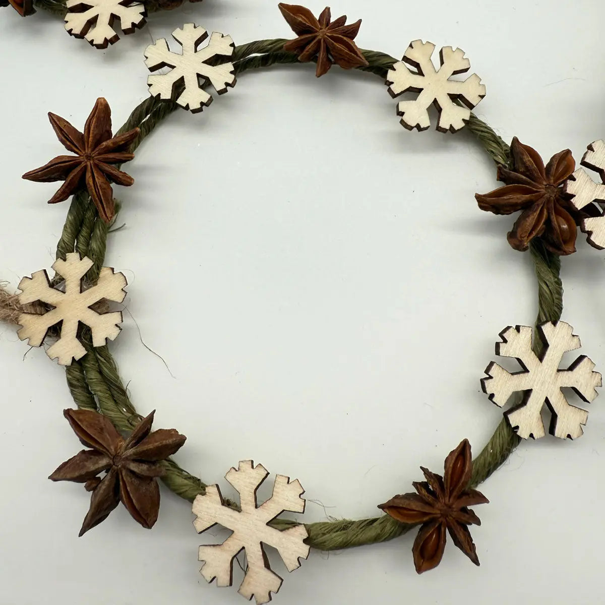 Mini couronne anis étoilée